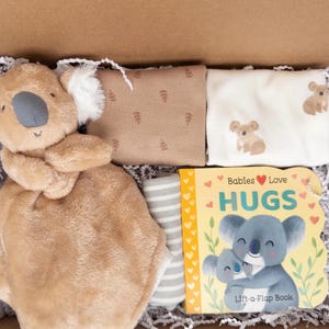 Gender neutral baby shower gift, gender neutral gift box, New baby gift basket, Neutral baby box, Bodysuits, Koala toy, board book