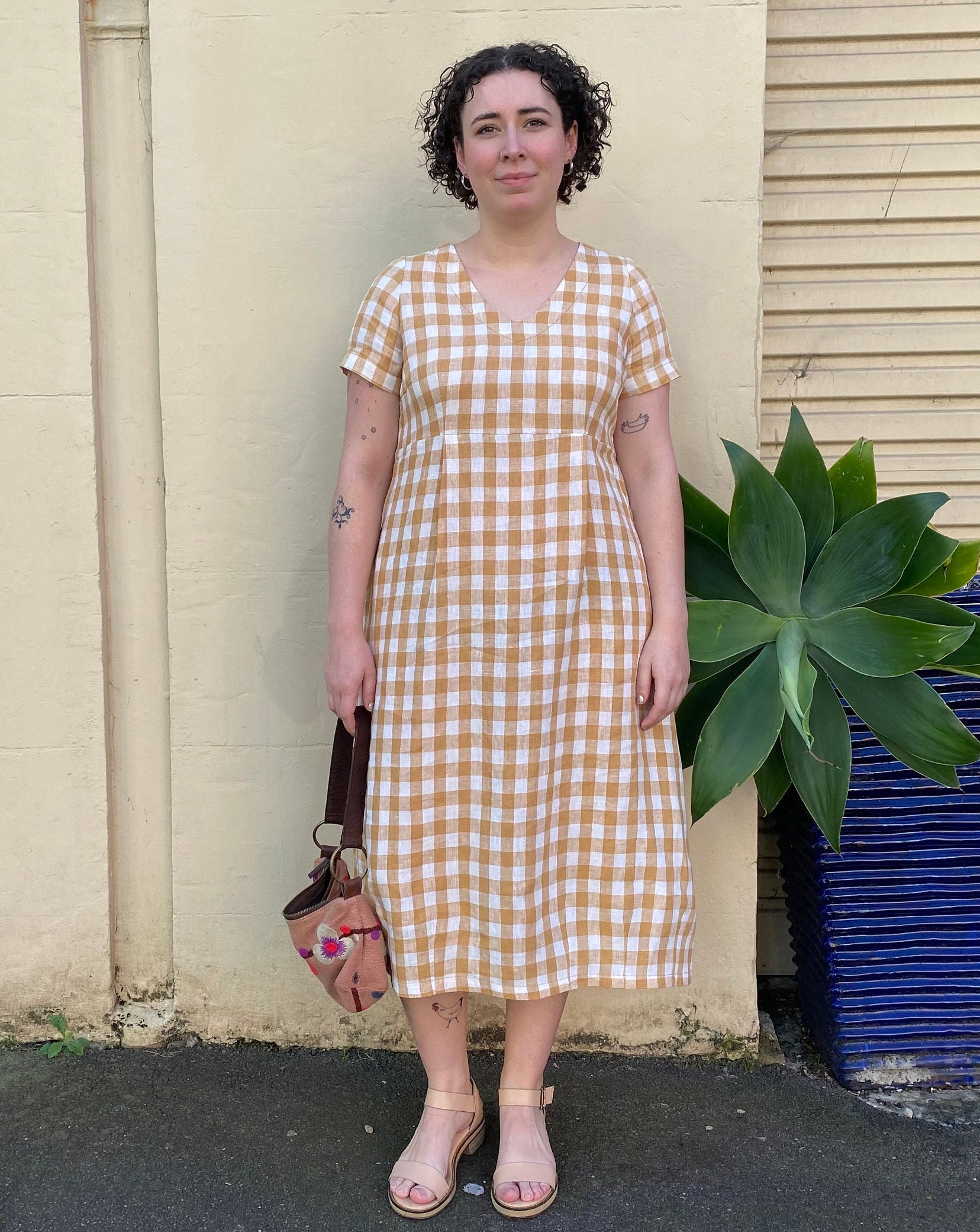 good dress HOW TO FIND THE PERFECT - PERSONAL STYLIST TIPS Good Days Painted Floral Pink Maxi Dress 100% Polyester Cold hand wash only Wash colours separate Do not twist dry Drip dry in shade Dry cleanable Please refer to fabric swatch image for most accurate colour Spring Wedding Guest Dresses So