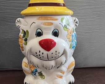 Vintage Brazilian hand-painted animated tiger cub cookie jar, with floral motif, 1960's.