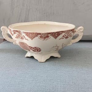 Staffordshire Aesthetic Movement transferware &quot;formosa&quot; small tureen by FURNIVAL in Cobridge, Staffordshire, England 1879 to 1890.