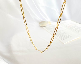 Dainty paperclip chain necklace, Gold Chain Link Choker, Abstract Chain, Dainty Shimmering Necklace, Everyday Gold Paperclip Chain