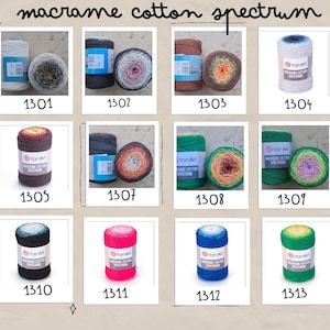 Puede incluir: Una colecci&oacute;n de 12 ovillos de hilo de algod&oacute;n macram&eacute; en espectro de colores, incluyendo gris, rosa, naranja, azul, verde y rosa. Cada ovillo est&aacute; etiquetado con el nombre de la marca "YarnArt" y el nombre del producto "Macrame Cotton Spectrum".