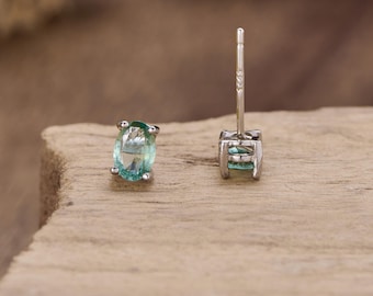 Sterling Silver Emerald Green Zircon Stud Earrings: Minimalist Jewelry