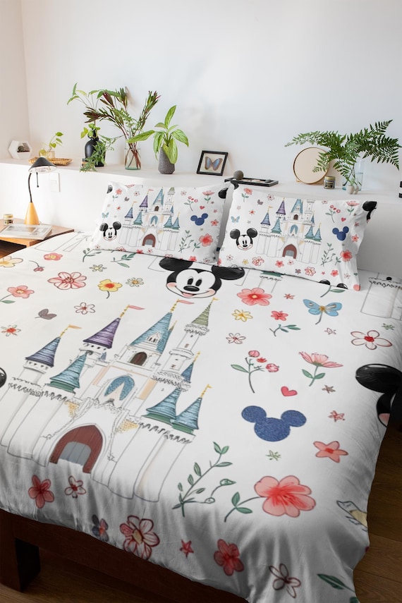 Mickey Castle Pattern Quilt Cover Set of Three Quilt Cover Set