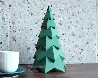 Kerstboom: papieren sjabloon voor het maken van laag poly nieuwjaars 3D-decor. DIY-spar. PDF- en DXF-patroon