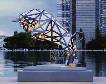 Puede incluir: Una gran escultura geométrica de metal de un toro en un entorno urbano. La escultura está hecha de muchos triángulos y está iluminada desde el interior, creando un efecto brillante. La escultura está frente a un cuerpo de agua y un paisaje urbano.