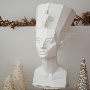 Busto di Nefertiti: file digitali per la carta. Modello PDF stampabile, disegni SVG per plotter. Modello fai da te in origami 3D Low Poly.
