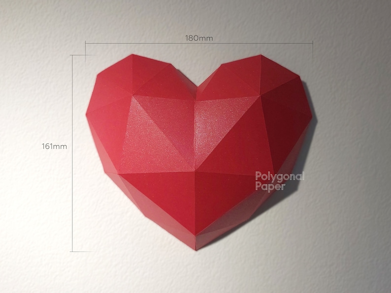 Corazón: Archivo PDF descargable digital para hacer modelos a partir de papel en la técnica Papercraft. Archivo SVG para cricut y silueta incluido. imagen 3