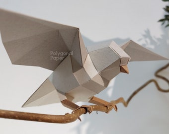 3 vogels: papieren ambachtelijke sjabloon voor het maken van een laag poly 3D-tafelsculptuur van mussen. Doe-het-zelfdecoratie. Pdf- en dxf-patroon