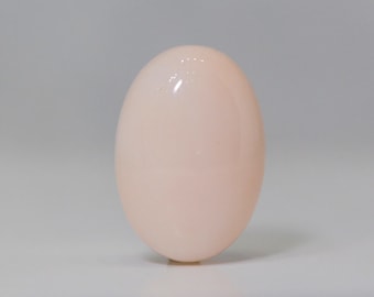 Natural Pink Coral  Oval Shape 9.14 Carat Loose Gemstone Cabochon Japanese Pink Coral (Origin)