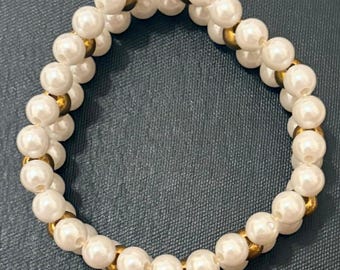 Personalized Pearl Name Bracelet for Women, Custom Beaded Letter Bracelet.