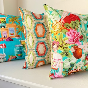 Pillowcases cushions tropical patterns