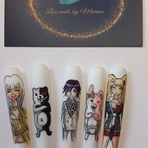 Edición especial de anime pintada a mano, hecha a pedido. Juego de uñas.