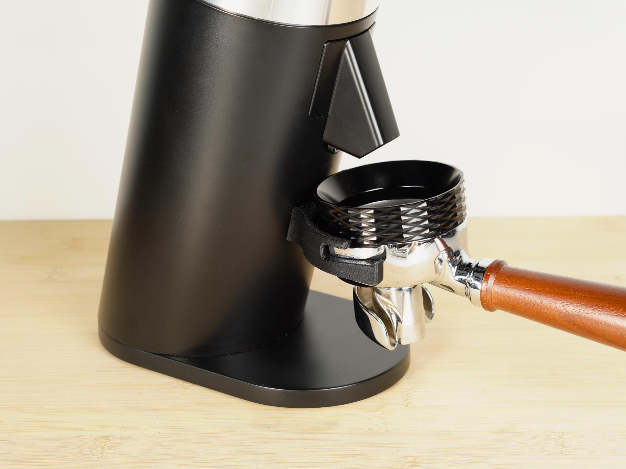 DF54 Improved Portafilter Holder and Magnetic Funnel (58mm Size, 2