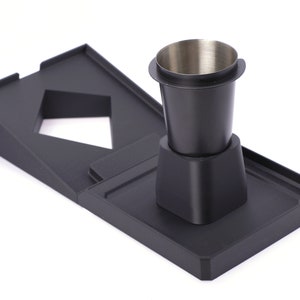 Eureka Mignon Set mit geneigtem Standfuss Magnetische Frontablage Dosiertasse und Ständer Low Retention Kit Weniger Kaffeerückstände Bild 5