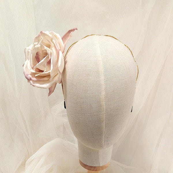 Vintage Rose Bridal Headpiece in Ivory - Romantic Wedding Hair Ornament, Floral White Rose Headpiece Fascinator for Wedding Guest Hair
