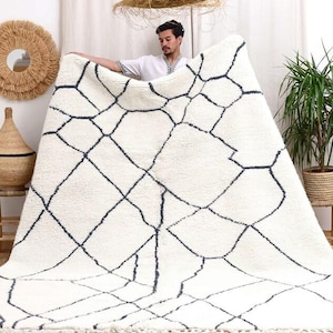 Wool Rug, Black and White Rug, Handmade Furniture, Sustainable Rug, Elegant Rug, Bedroom Rugs, Farmhouse Rug, Country Rug, Home Renovation