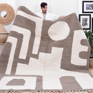 Hand Knotted Moroccan Beni Ourain Wool Rug: Neutral Taupe, 8x10