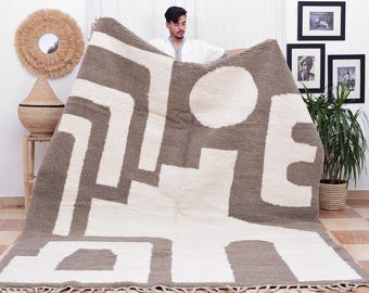 Hand Knotted Moroccan Beni Ourain Wool Rug: Neutral Taupe, 8x10