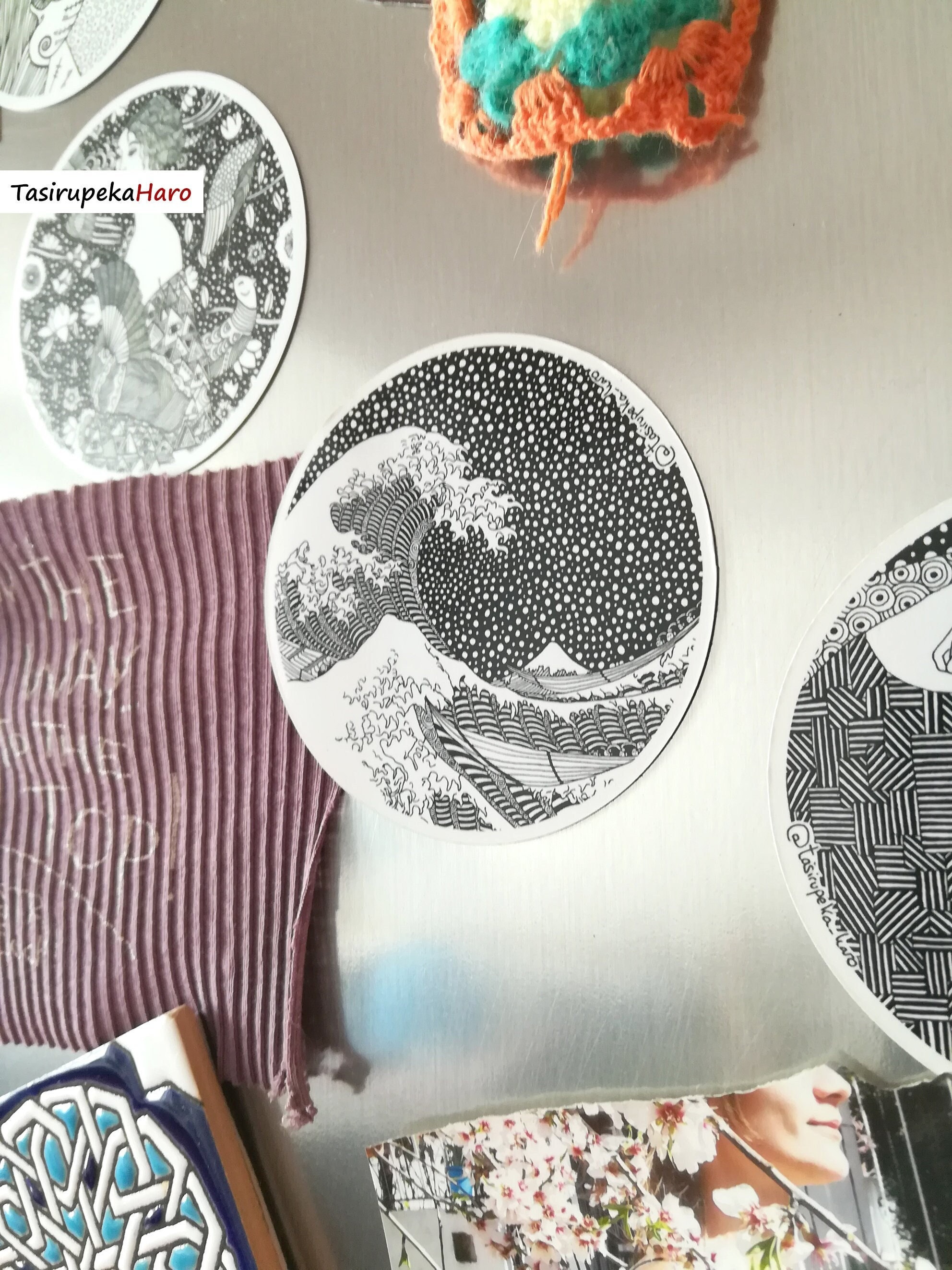 Die große Welle vor Kanagawa von Katsushika Hokusai, Kühlschrankmagnet, Schwarz-Weiß-Berg Fuji, Japan, Kunstsammlung Magnete, Küchendekor