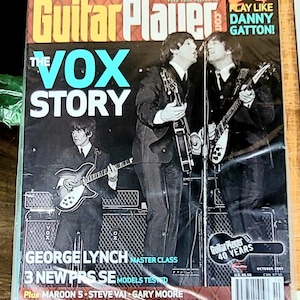 Beatles stevie vai Alice Cooper Guitar Player Magazine Oct 2007 Brand New
