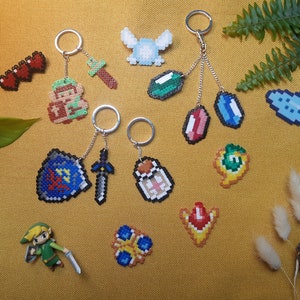 Customizable pixel geek zelda keychain