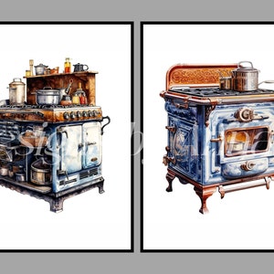 Puede incluir: Dos estufas vintage de esmalte azul y blanco con detalles ornamentados. La estufa de la izquierda tiene un horno de le&ntilde;a y una placa de cocci&oacute;n a gas. La estufa de la derecha tiene un horno de le&ntilde;a y una placa de cocci&oacute;n de hierro fundido.
