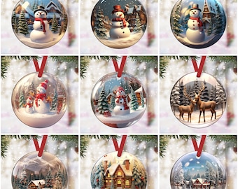 Op de afbeelding: Negen kerstballen met een winterthema. Elke bal is een heldere glazen bal met een besneeuwde scène erin. De scènes omvatten een sneeuwpop, een hert, een huis en een winterbos.