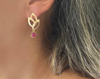 pink flower earrings / Rose drop earrings gilded with fine gold