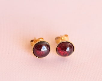 Garnet earrings / garnet stud earrings / red stone earrings