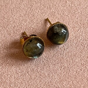 Boucles doreilles labradorite Lise / clous doreilles labradorite / Boucles d'oreilles pierres naturelles labradorite Lise image 1