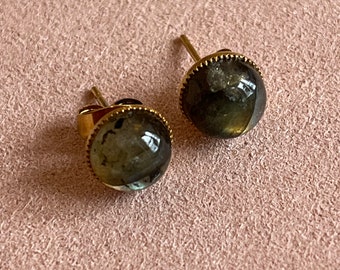 Boucles d’oreilles labradorite Lise / clous d’oreilles labradorite / Boucles d'oreilles pierres naturelles labradorite Lise