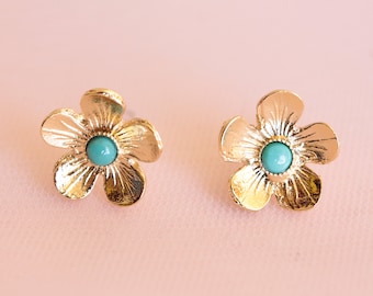 Adjustable turquoise flower stud earrings gilded with 24-carat fine gold / turquoise flower earrings