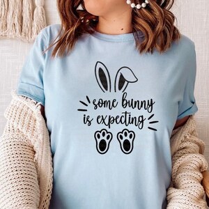 Alguns coelhos estão esperando Svg Png e arquivos de corte para Cricut, Eggspecting Svg, gravidez de Páscoa Svg, maternidade de Páscoa, anúncio de gravidez