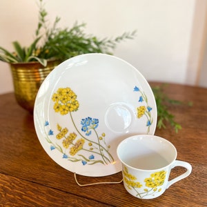 Mid Century Snack Plate and Cup Set / Set of Four / Flower Garden / Vintage Dishes / Vintage Plate and Cup / Seymour Mann
