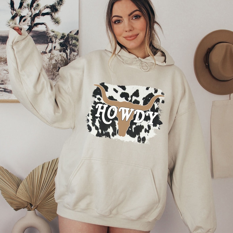 Howdy Western Hoodie Cow Print Hoodie Western Sweatshirt Etsy