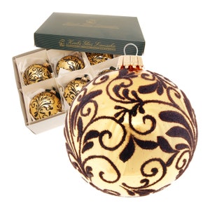 Gold gloss 8 cm glass ball mouth-blown and hand-decorated with flocked arabesque (6 pieces)