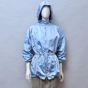 Chaqueta parka transformable azul claro de Thierry Mugler MTM de los años 90.