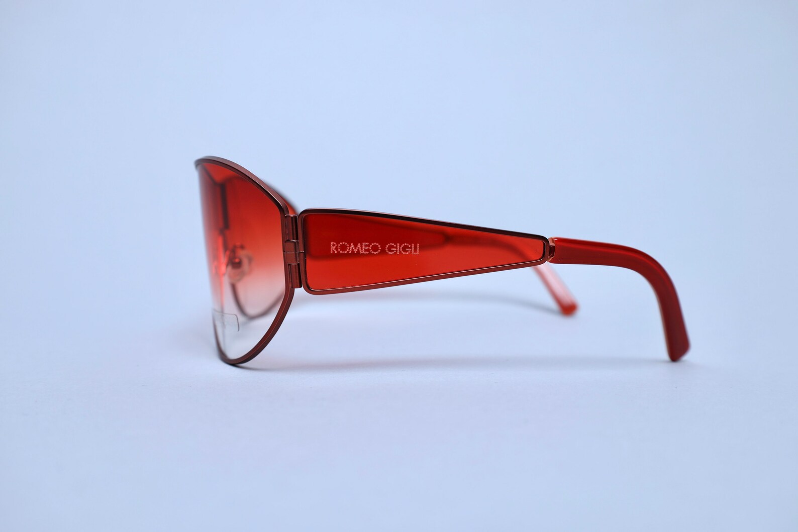 Take A Look About Sunglasses Romeo Gigli