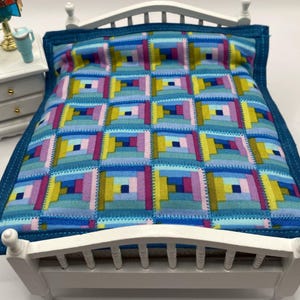 Homemade Dollhouse Patchwork Quilt Size 1:12 Mini Quilt, MUG RUG, micro log cabin pattern