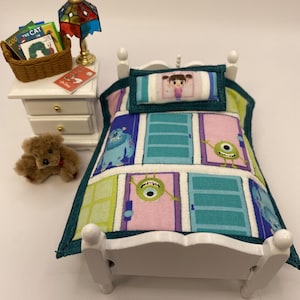 Homemade Dollhouse Twin Bed Quilt Size 1:12 Mini Quilt, MUG RUG
