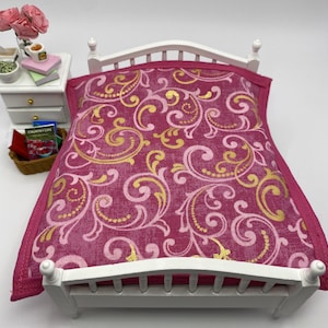 Homemade Dollhouse Comforter Size 1:12 Mini Quilt, MUG RUG elegant