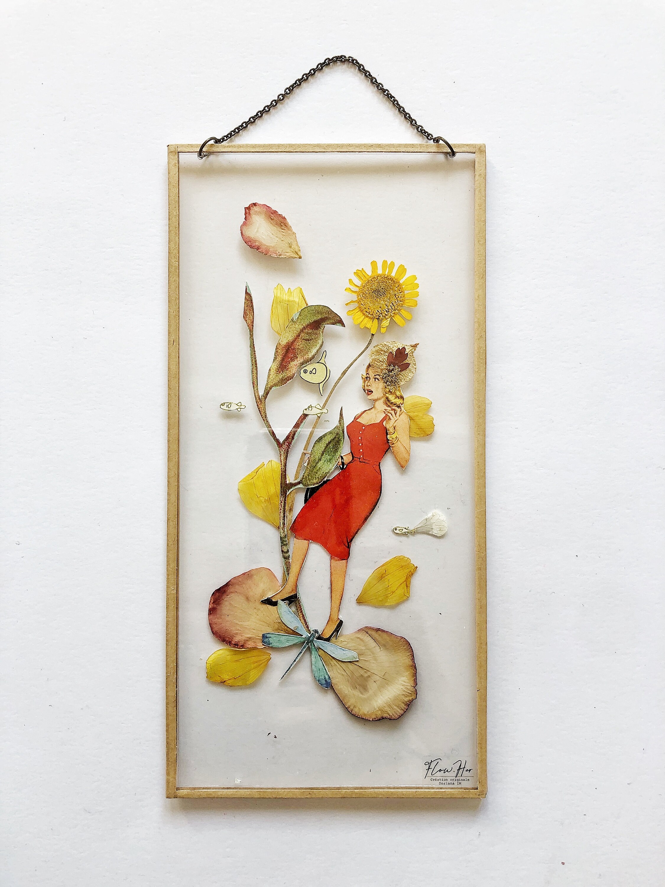 Cadre Original Femme en Rouge