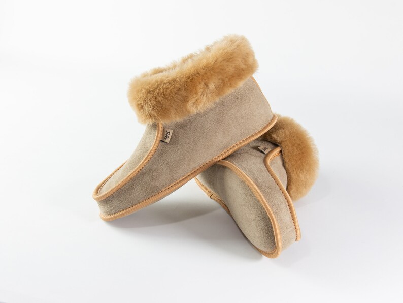 Best Merino Sheepskin Slippers Sheepskin Sole UNISEX From Small Manufacture Over The Ankle Handcraft EU Get 1 Pair of Insole for FREE Beż