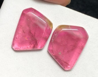 Naturlig rosa turmalin cabochon par
