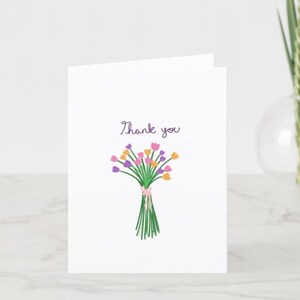 Cartão de agradecimento com buquê de flores (em branco)