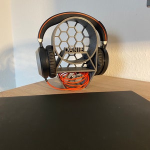 Personalisierter Kopfhörerständer 3D Druck Individueller Kopfhörer Ständer und Headset Halter mit Hexagon / Wabenstruktur Design 1 Bild 3