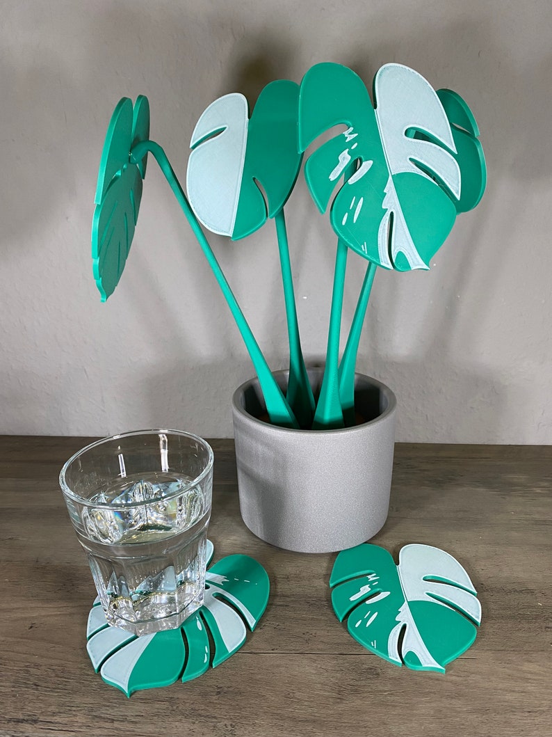 Monstera Deliciosa Variegata mit magnetischen Blättern als Tassen Untersetzer 3D Druck einzigartige Deko in Form einer Pflanze Albo Style Bild 1