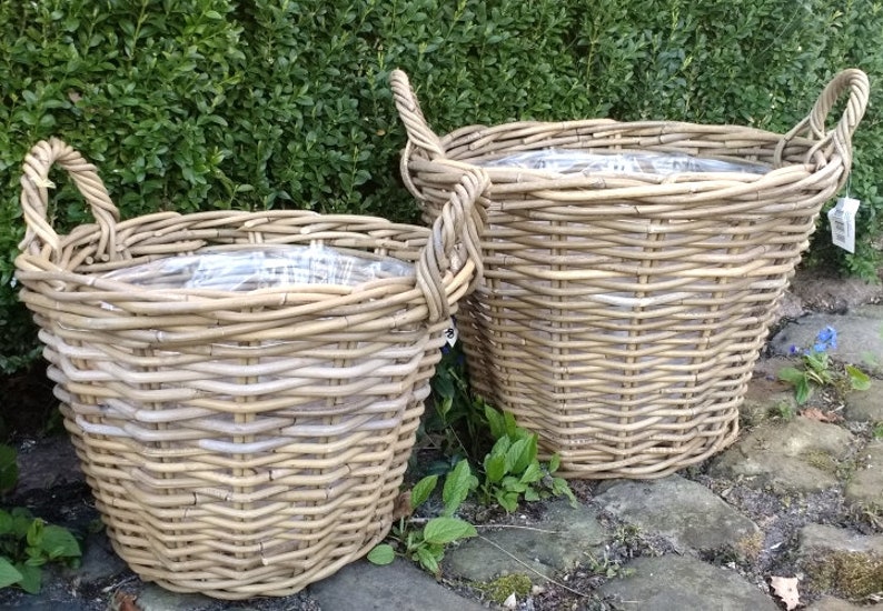 Rattan Pflanzkorb rund eckig mit Folie robust Gartendeko Blumenkorb