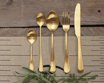 Besteck Set gold minimalistisch nordisch Design Edelstahl 5 tlg Joghurtlöffel l Hochzeit Verlobung Weihnachtsfest Festessen Dinner